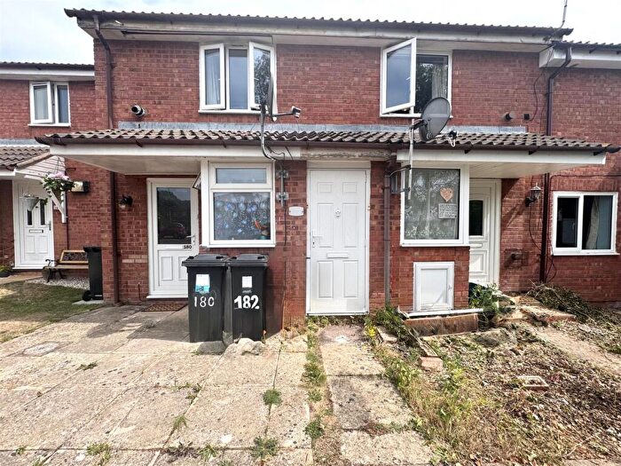 1 Bedroom Flat To Rent In Oaktree Crescent, Bradley Stoke, BS32