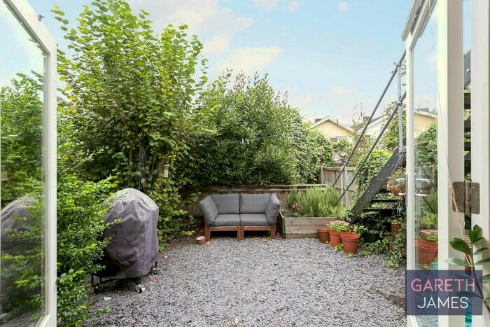 1 Bedroom Apartment To Rent In Thorn Terrace, London, SE15