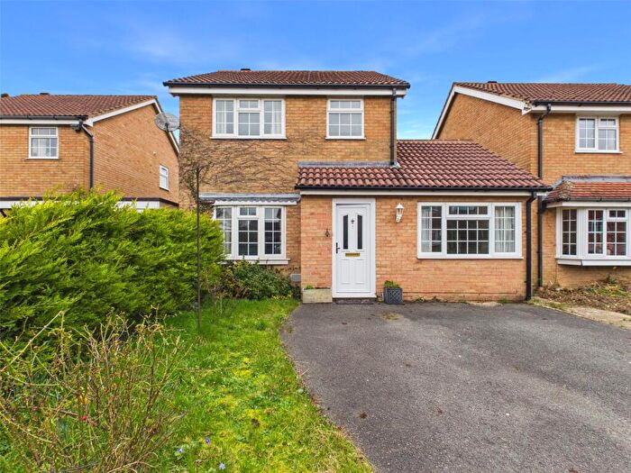 3 Bedroom Detached House For Sale In Anderson Drive, Stonehouse, Gloucestershire, GL10