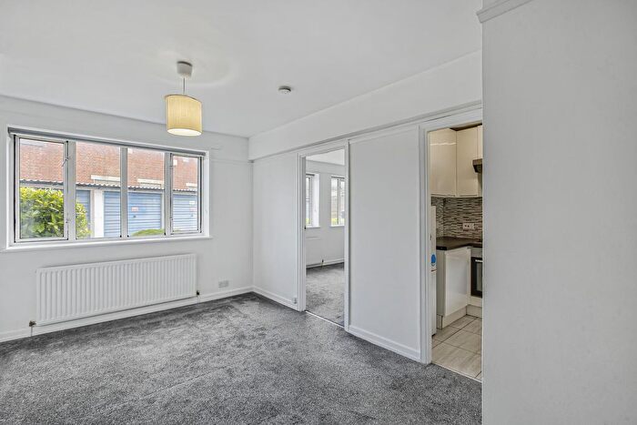 1 Bedroom Flat To Rent In Coleman Court, Kimber Road, Wandsworth, SW18