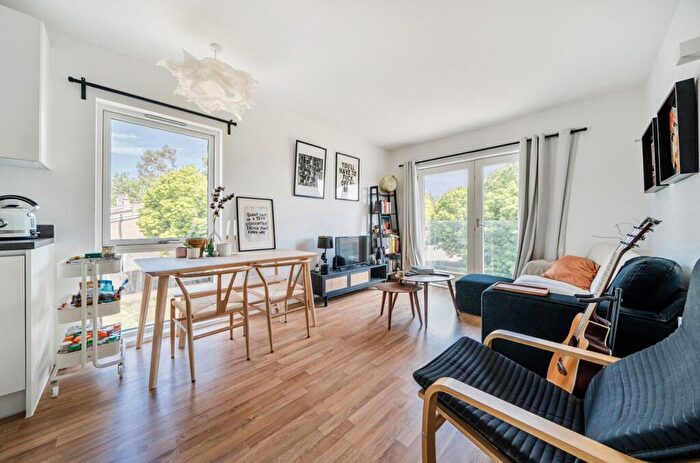 1 Bedroom Flat For Sale In Marischal Road, London, SE13
