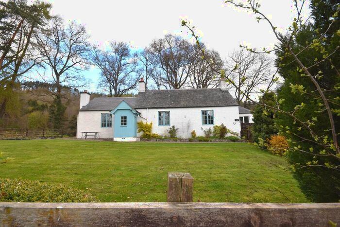 3 Bedroom Cottage To Rent In Manse Road, Caputh, Perthshire, PH1