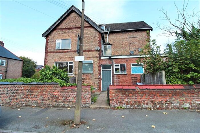 1 Bedroom Terraced House To Rent In Wellington Road North, Stockport, SK4