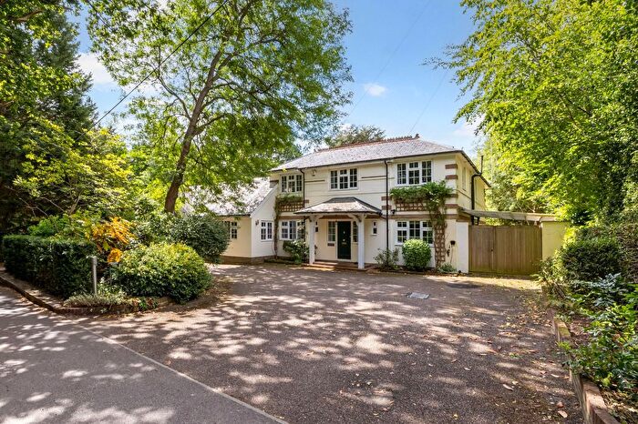 5 Bedroom Detached House For Sale In Nottingham Road, Heronsgate, Rickmansworth, Hertfordshire, WD3