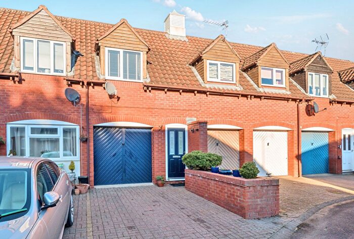 1 Bedroom Terraced House For Sale In Middlehay Court, Bishops Cleeve, Cheltenham, Gloucestershire, GL52