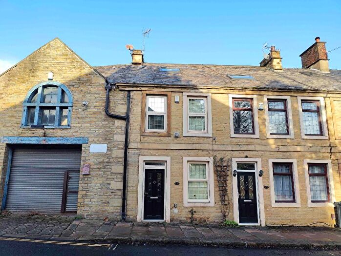 2 Bedroom Terraced House For Sale In Blackwall, Halifax, HX1