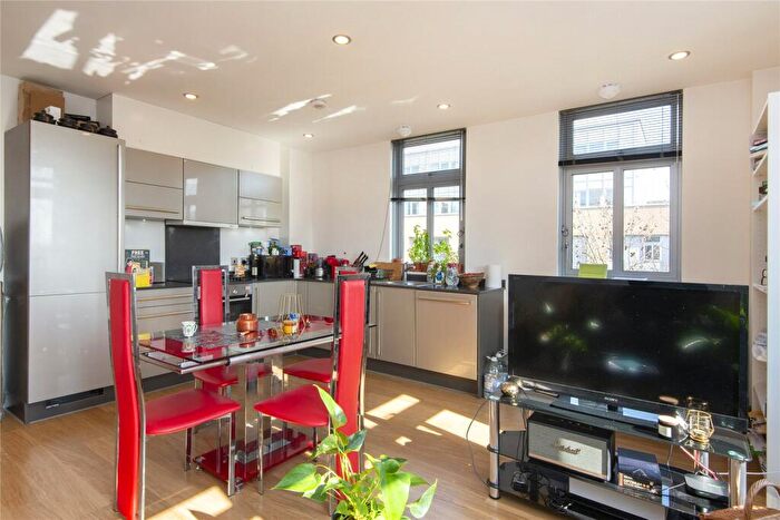 1 Bedroom Flat To Rent In Caspian Apartments, Salton Square, E14