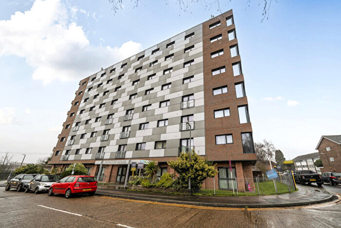 2 Bedroom Apartment For Sale In Azalea Drive, Swanley, Kent, BR8
