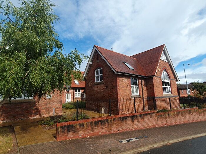2 Bedroom Mews To Rent In Stretton Court, Wrekin Road, Wellington, TF1