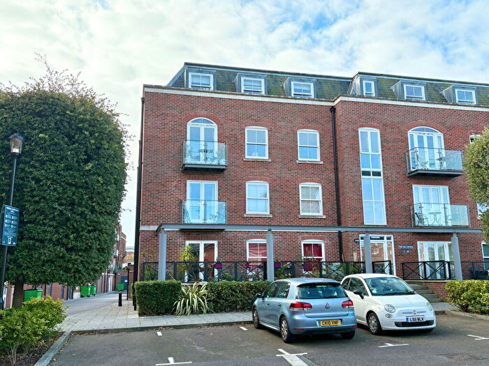 2 Bedroom Apartment For Sale In The Salthouse Apartments, Salt Meat Lane, Gosport, PO12