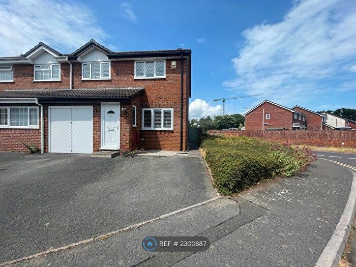 3 Bedroom Semi-Detached House To Rent In Evesham Close, Bournemouth, BH7