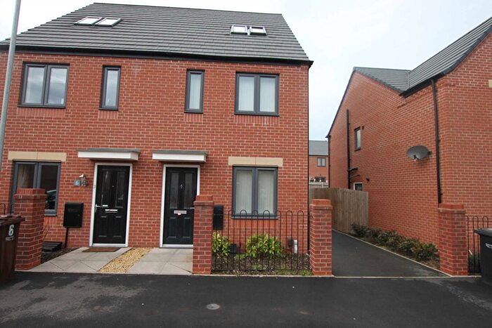 3 Bedroom Semi-Detached House To Rent In Exeter Gardens, Wolverhampton, WV2