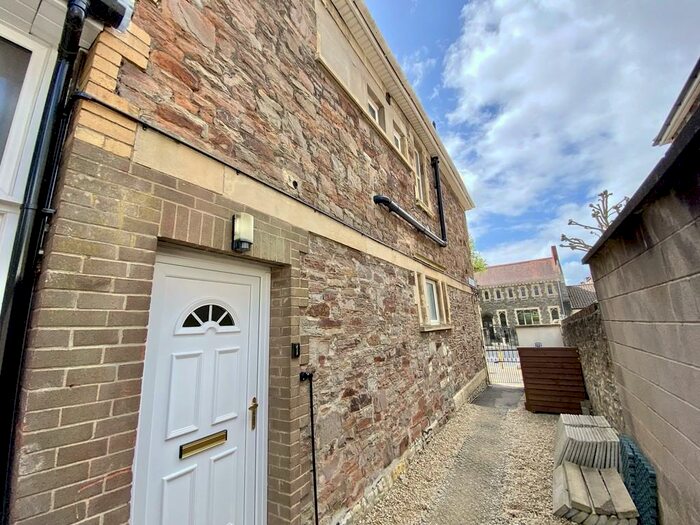 2 Bedroom Maisonette To Rent In Knowle, Moss Mews, BS4