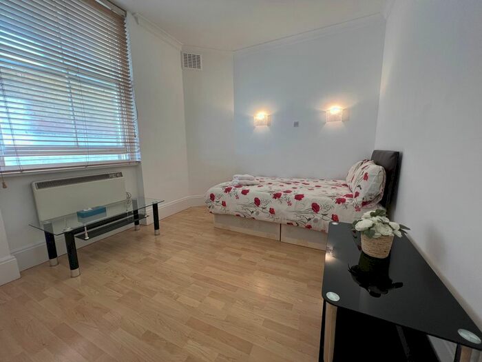 Studio To Rent In White Horse Street, London, W1J