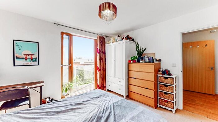 1 Bedroom Flat For Sale In Harrow Road, College Park, London, NW10