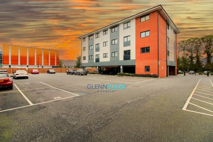 1 Bedroom Flat To Rent In Farnham Road, Slough, SL1