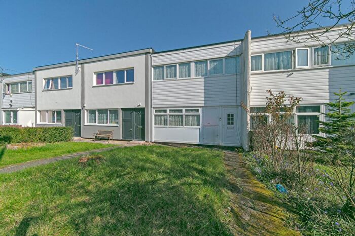 3 Bedroom Terraced House For Sale In The Hide, Netherfield, MK6