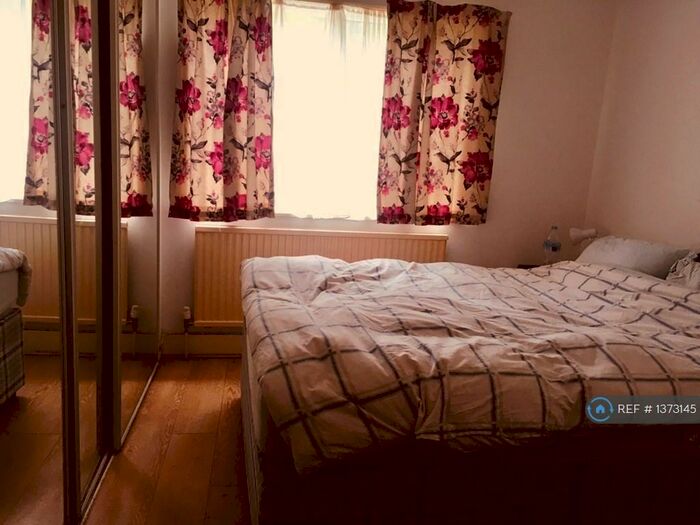 1 Bedroom Flat To Rent In Northbrook Road, Ilford, IG1