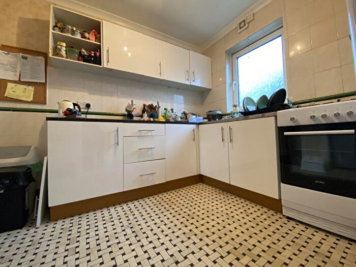 3 Bedroom Terraced House To Rent In Maindy Road, Cathays, CF24