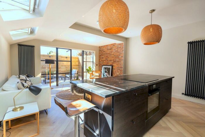 1 Bedroom Apartment To Rent In Station Terrace, Kensal Rise, London, NW10