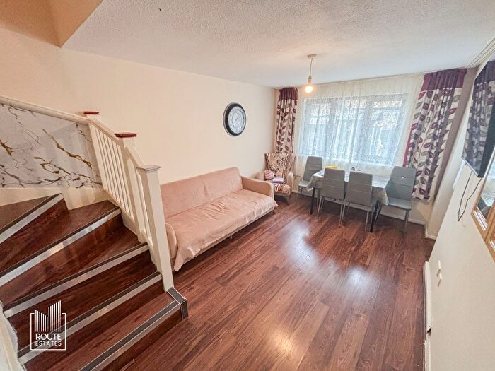 4 Bedroom Terraced House To Rent In Celadon Close, Enfield, EN3