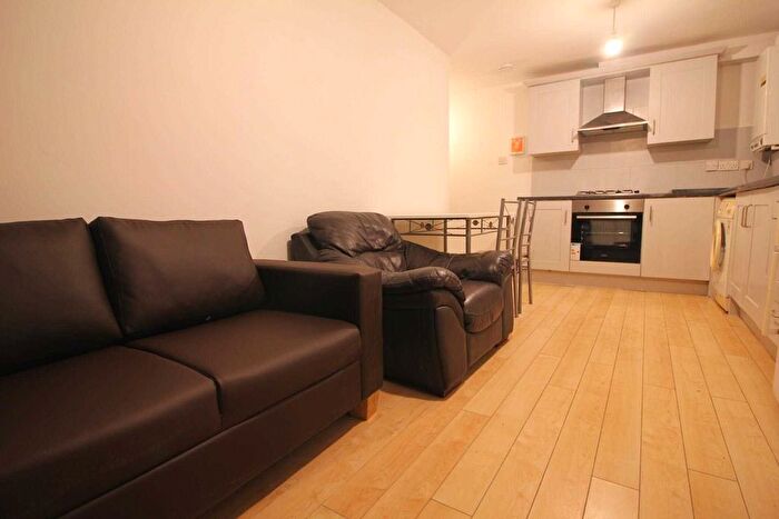 1 Bedroom Flat To Rent In East Lane, North Wembley, HA9