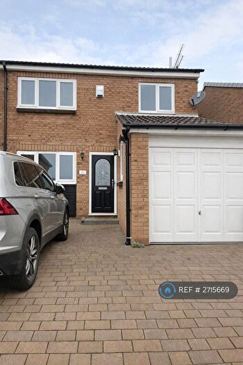 4 Bedroom Detached House To Rent In Statham Court, Worksop, S81