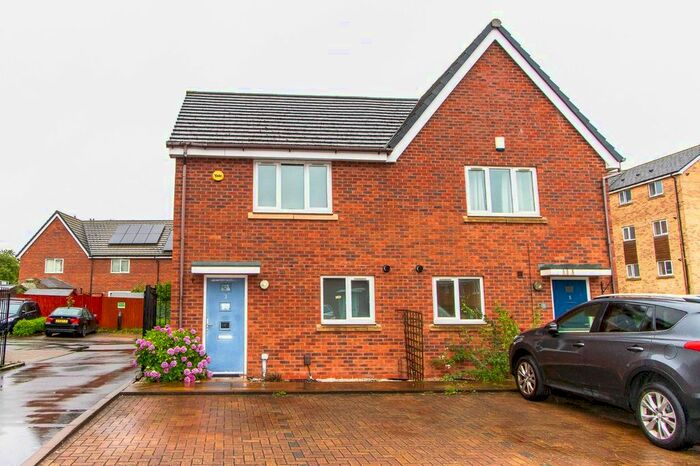 2 Bedroom Semi-Detached House To Rent In Tipton Way, Coventry, CV2