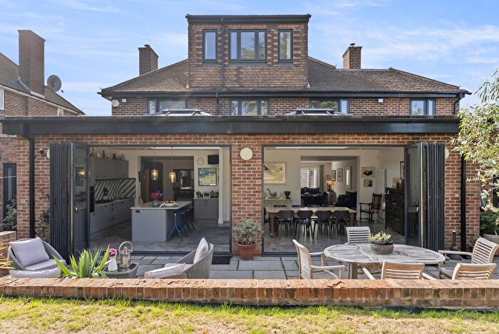 5 Bedroom Detached House For Sale In Gibsons Hill, London, SW16