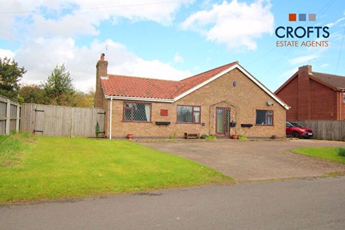 7 Bedroom Detached Bungalow To Rent In Staple Road, South Killingholme, DN40