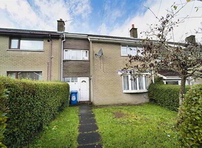 3 Bedroom Mid Terraced House For Sale In Coulson Avenue, Lisburn, BT28