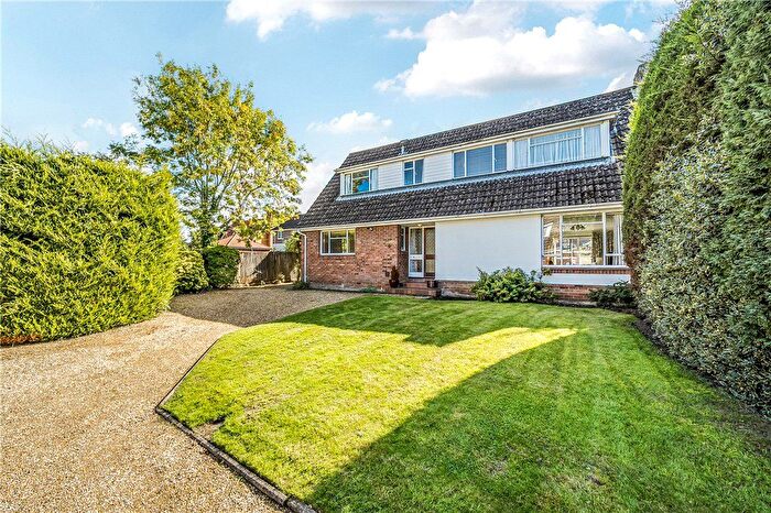 4 Bedroom Detached House For Sale In Street End, North Baddesley, Southampton, Hampshire, SO52