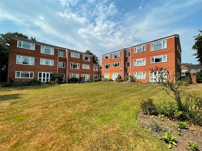 2 Bedroom Apartment To Rent In Lyndhurst Road, Exeter, Devon, EX2