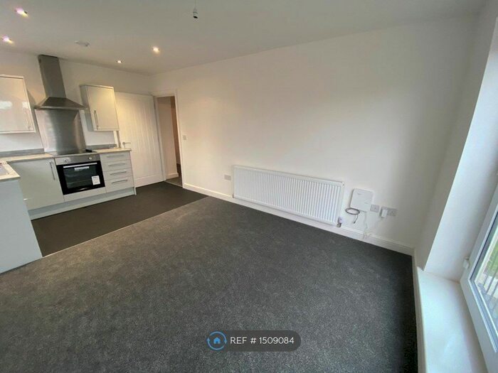2 Bedroom Flat To Rent In Coopers Way, Blackpool, FY1