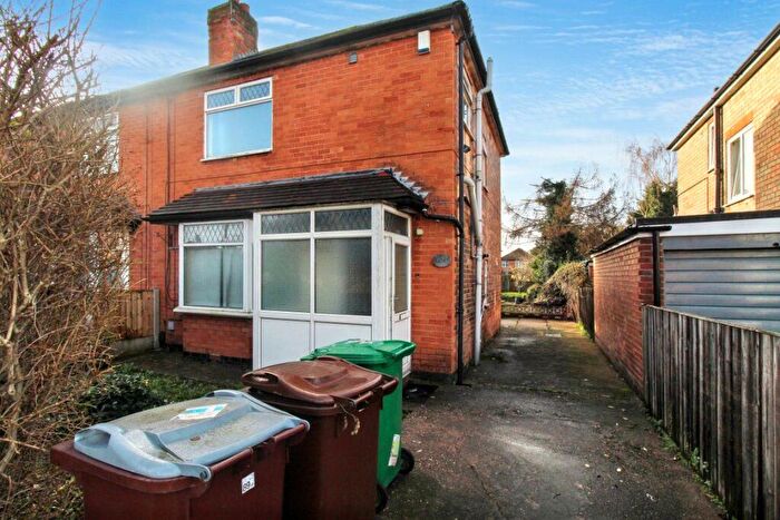 3 Bedroom Semi Detached House To Rent In Charlbury Road, Wollaton, NG8