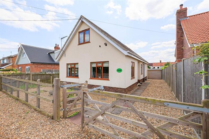 4 Bedroom Detached Bungalow For Sale In Coxs Lane, Reydon, IP18