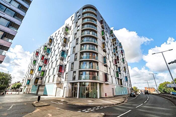 1 Bedroom Apartment For Sale In Alfred Street, Reading, RG1