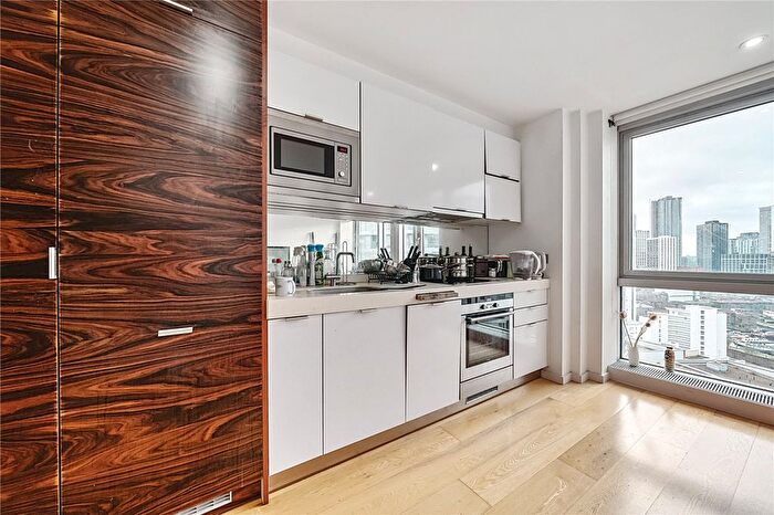 1 Bedroom Studio To Rent In Fairmont Avenue, London, E14