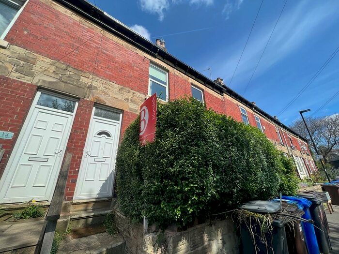 3 Bedroom Terraced House To Rent In Belgrave Square, S2