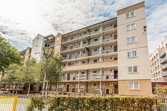 4 Bedroom Flat To Rent In St. Pauls Way, London, E14