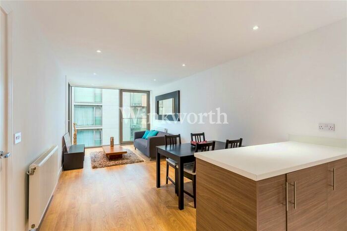 2 Bedroom Apartment To Rent In Merlin Heights, Waterside Way, N17