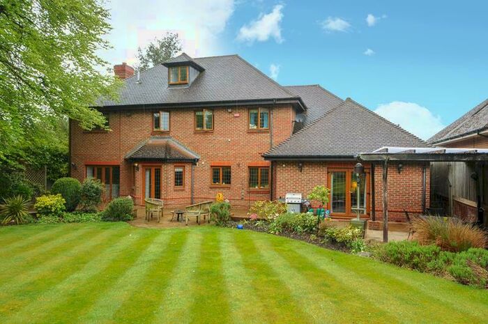 5 Bedroom Detached House To Rent In Sheridan Grange, Broomhall Lane, SL5