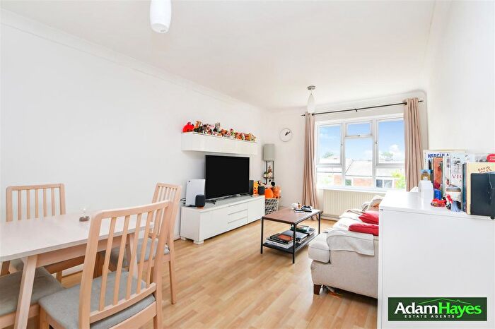 1 Bedroom Flat For Sale In Tarling Road, East Finchley, N2