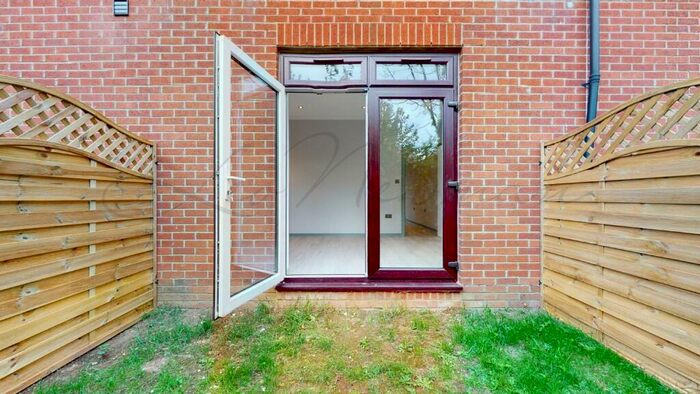 Studio To Rent In Woodlands Business Village, Coronation Road, Basingstoke, Hampshire, RG21