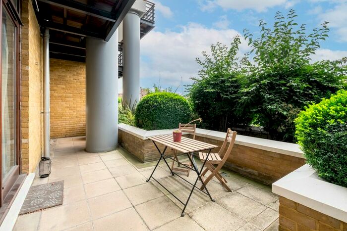 1 Bedroom Flat To Rent In Teal Court, St Katherine Docks, E1W