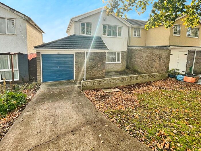 3 Bedroom Detached House For Sale In Bedw Arian, Bridgend, CF31