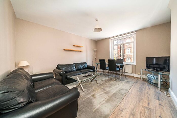 2 Bedroom Flat To Rent In Marble Arch Apartments, Marylebone, London, W1H