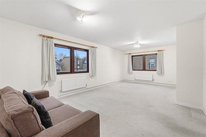 1 Bedroom Flat To Rent In Basuto Road, Parsons Green, SW6