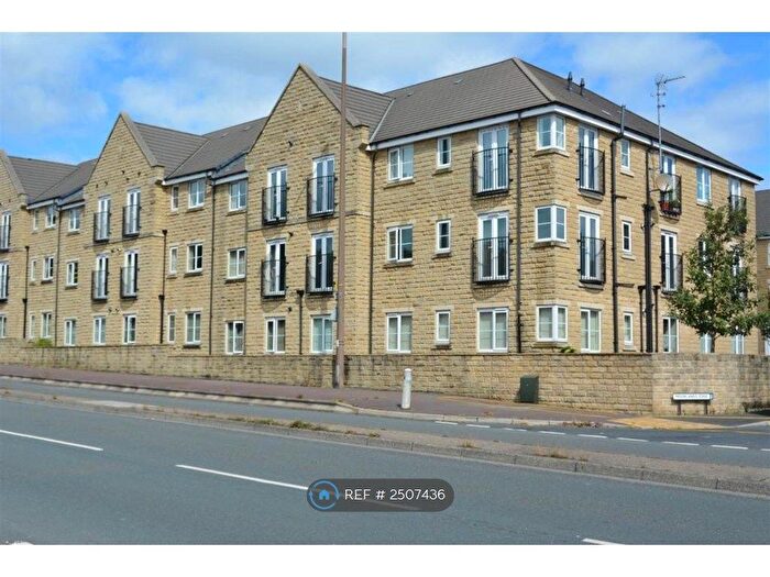 2 Bedroom Flat To Rent In Moorlands Edge, Huddersfield, HD3