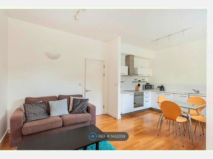 1 Bedroom Flat To Rent In Joiners Yard, London, N1